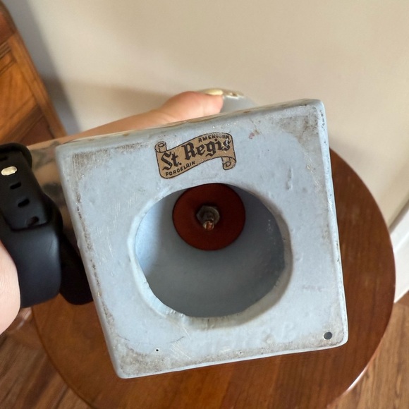 Vintage ST REGIS Blue Porecelain Vase 13.5" Hand Painted Flower Gold Busts - Picture 5 of 8